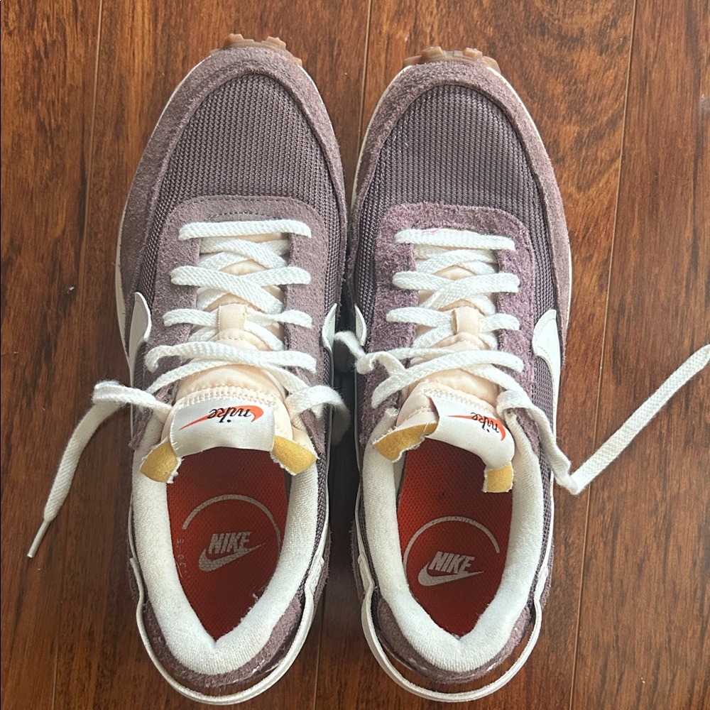 Nike Waffle Debut Vintage Sneakers - Picture 2 of 7
